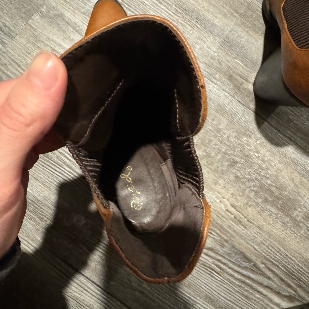 Qupid Booties - Picture 6 of 7